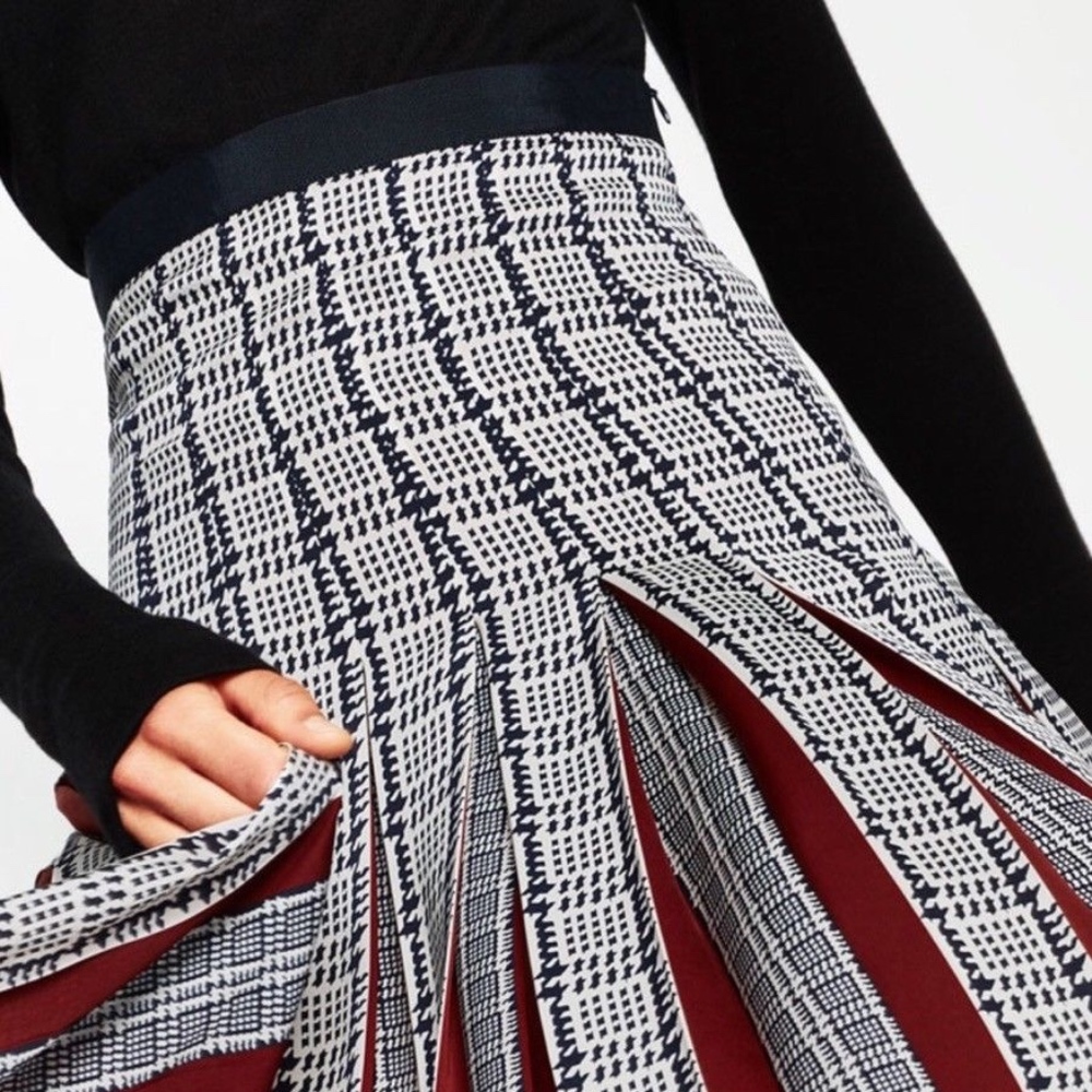 ZARA Printed Accordion-Pleat Mid Length Skirt sz S - Picture 2 of 7
